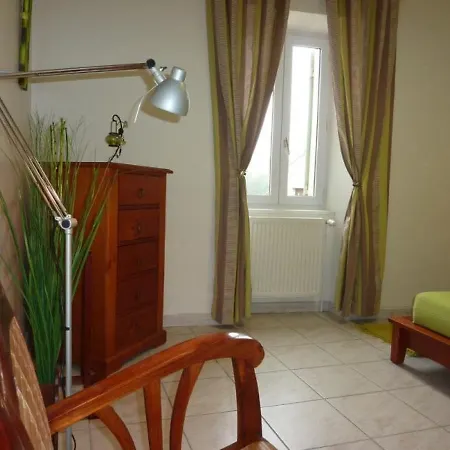 House Du Petit Pont * Apremont (Vendee)